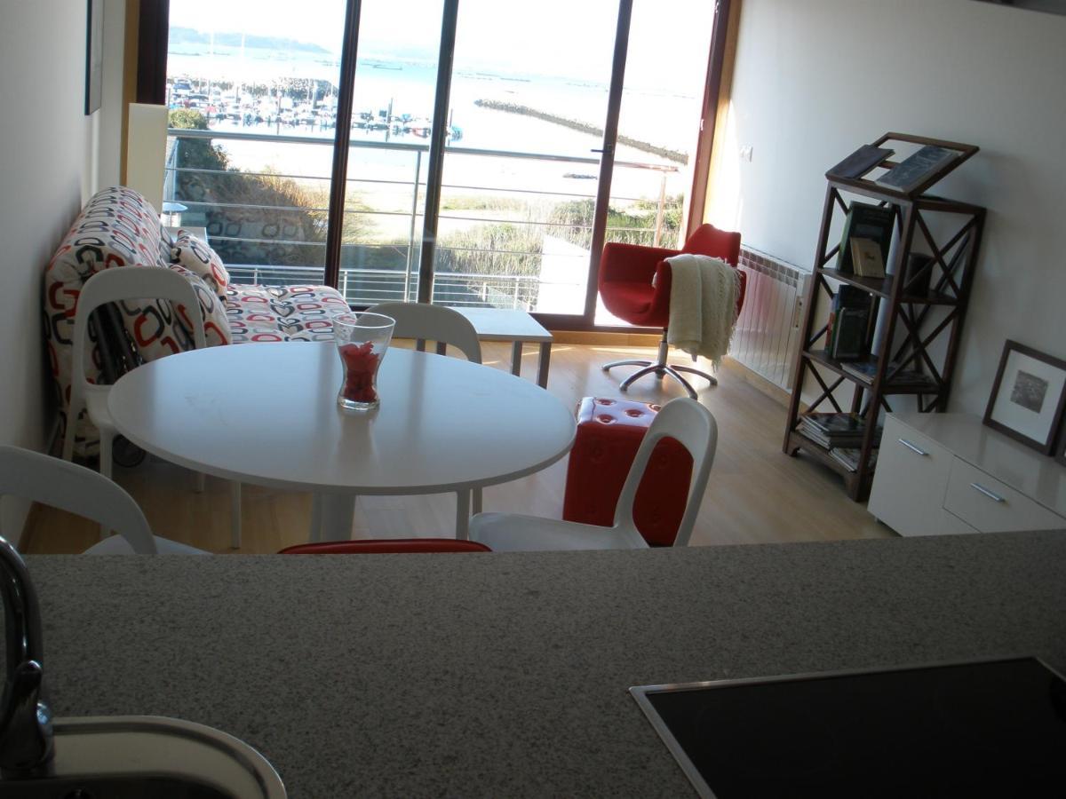 Apartamentos Puerto Basella Вильянуэва-де-Ароса Номер фото