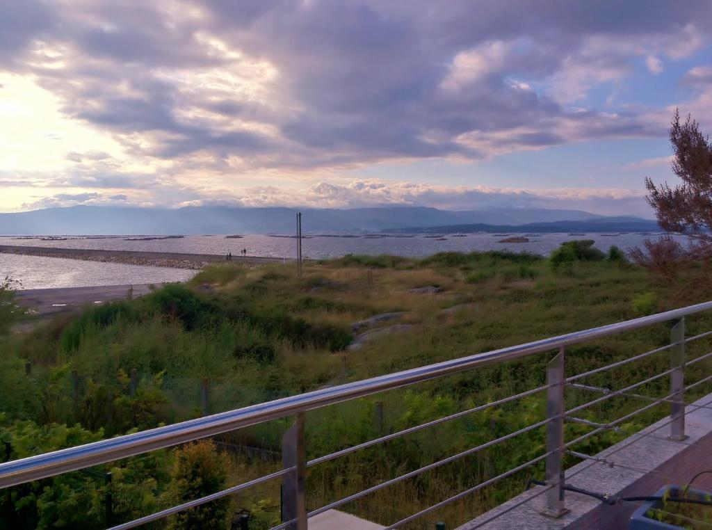 Apartamentos Puerto Basella Вильянуэва-де-Ароса Экстерьер фото