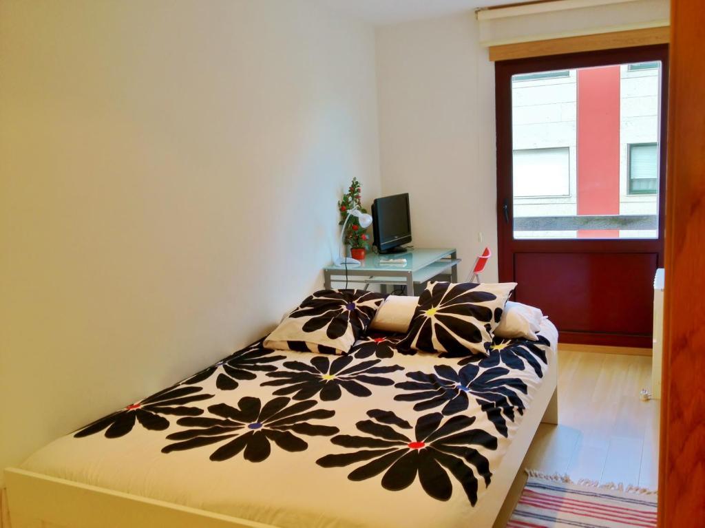 Apartamentos Puerto Basella Вильянуэва-де-Ароса Номер фото