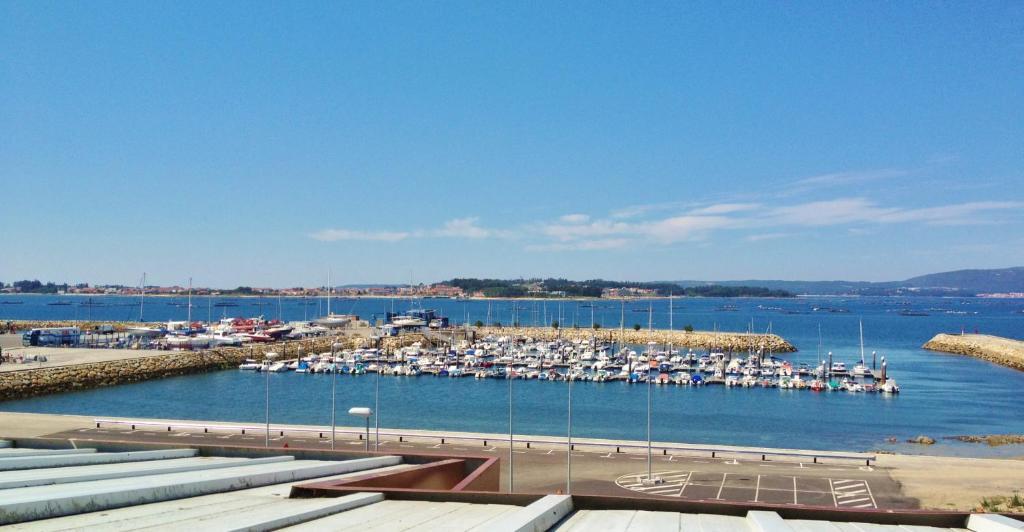 Apartamentos Puerto Basella Вильянуэва-де-Ароса Номер фото