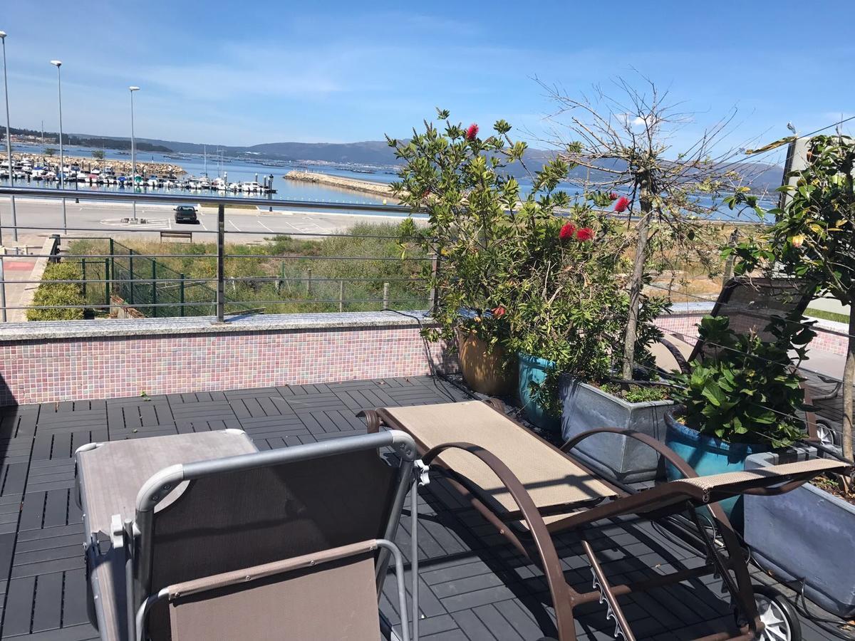 Apartamentos Puerto Basella Вильянуэва-де-Ароса Экстерьер фото