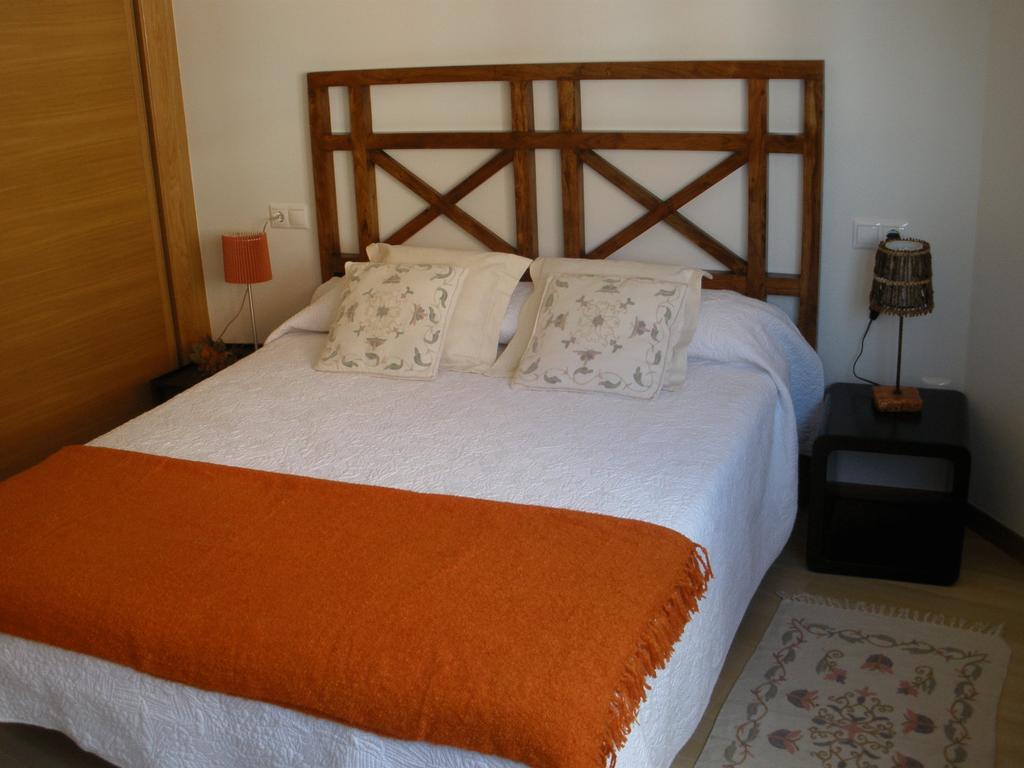 Apartamentos Puerto Basella Вильянуэва-де-Ароса Номер фото