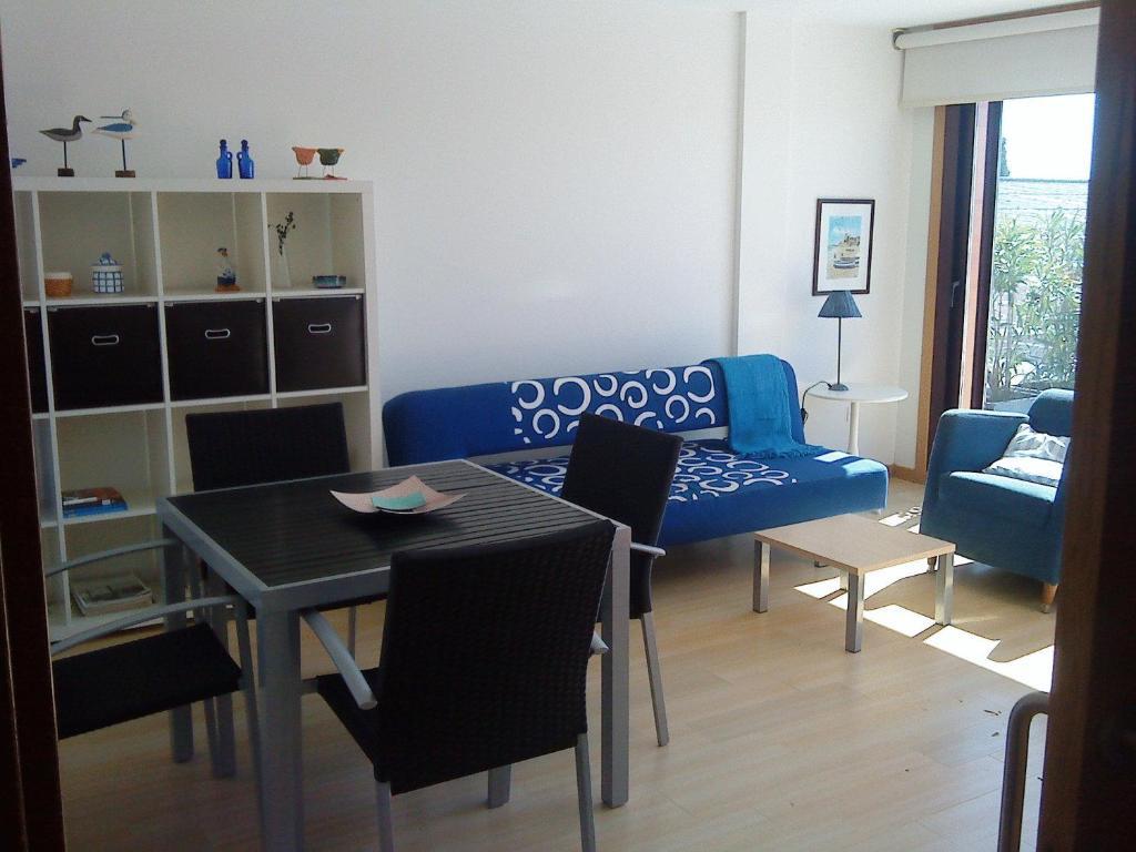 Apartamentos Puerto Basella Вильянуэва-де-Ароса Номер фото